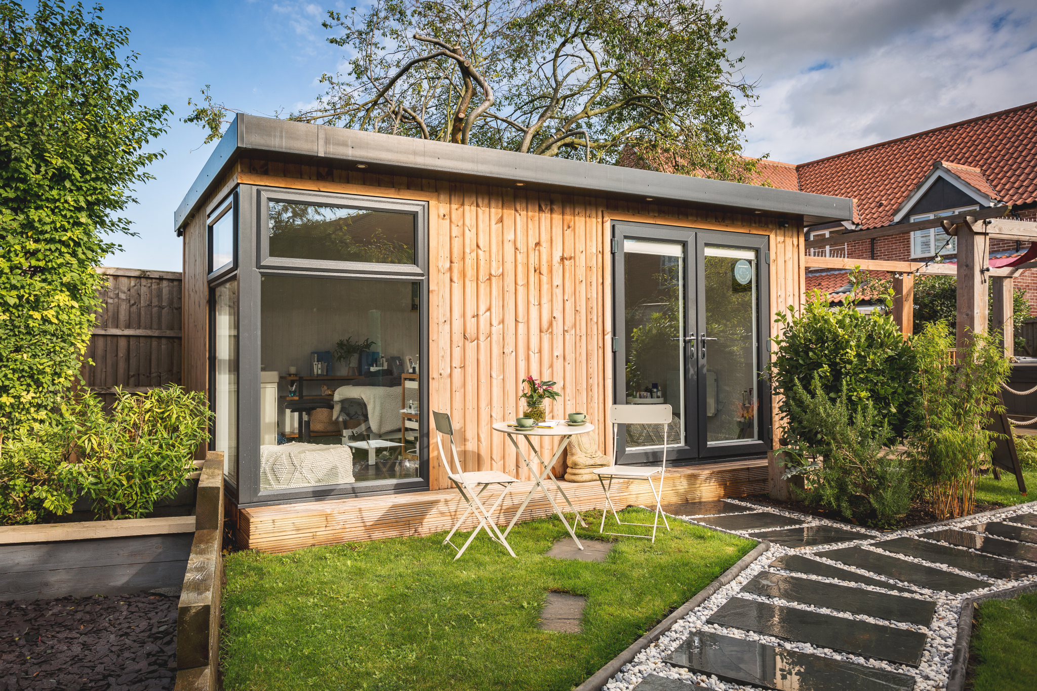 Beauty room with redwood cladding (outside)