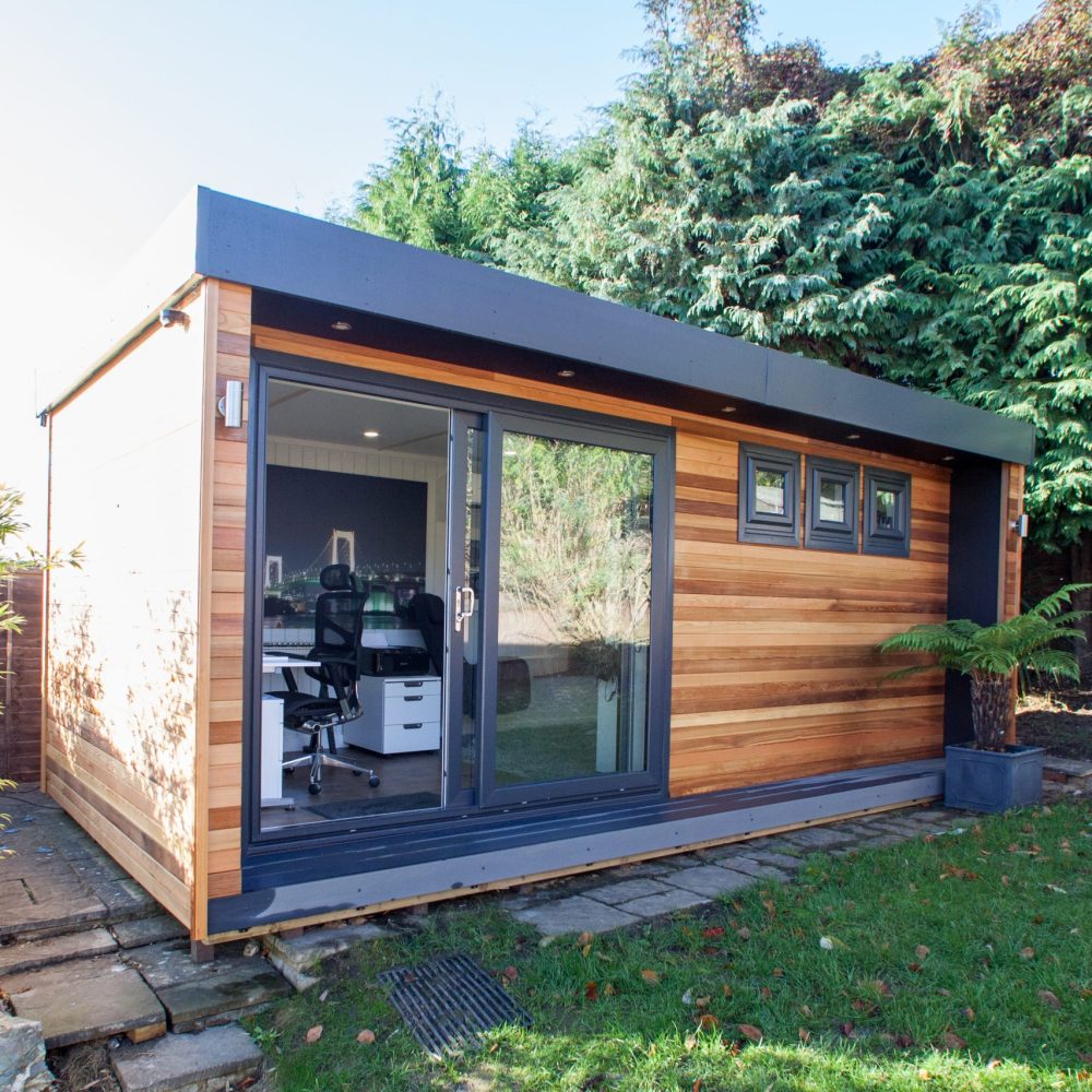 Garden room with cedar cladding