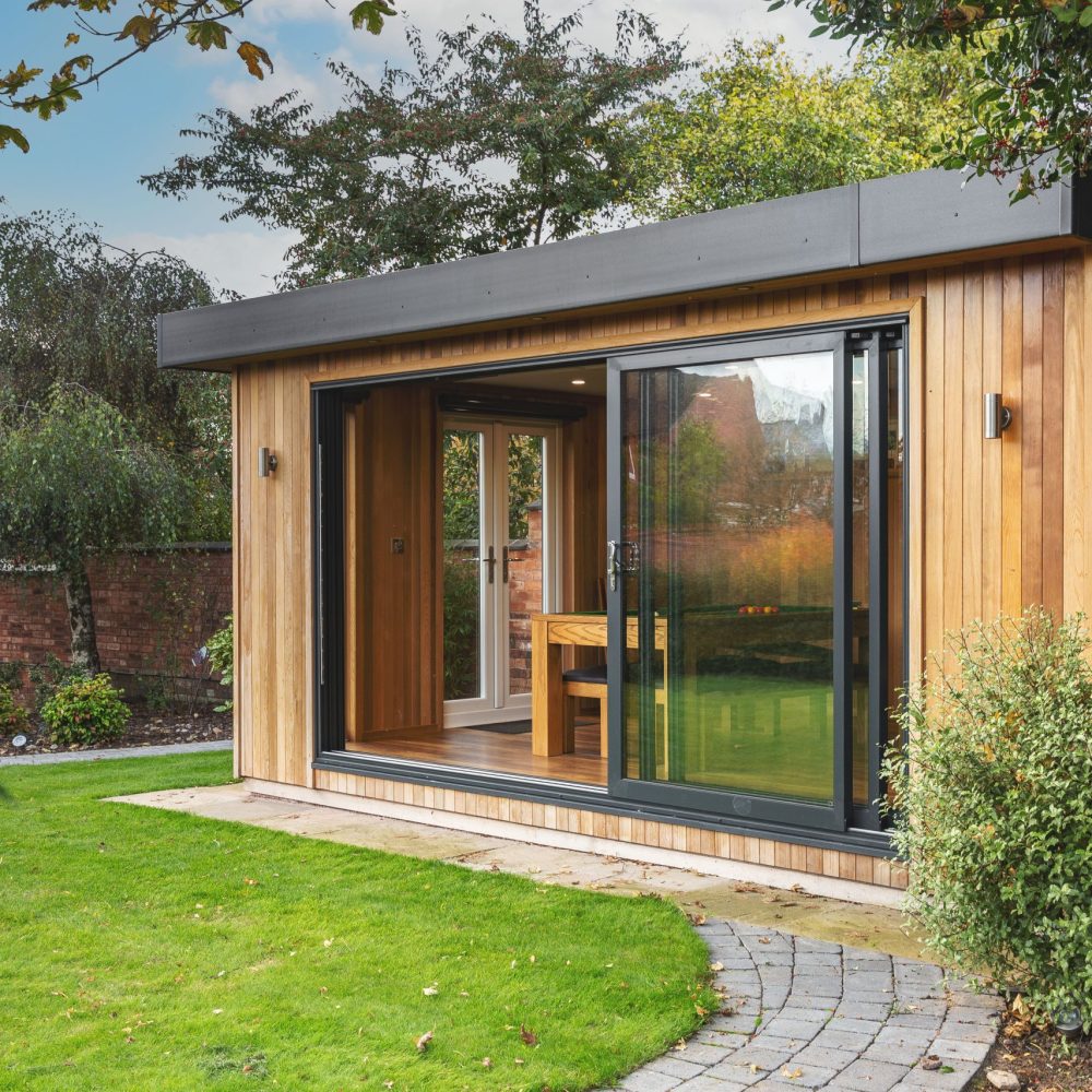 Garden room with sliding doors